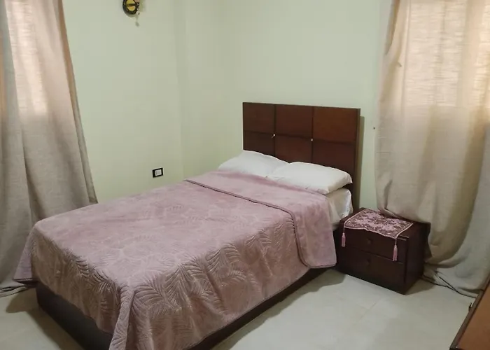 Dolphin Reef Spacious 2 Bedroom Apartment *